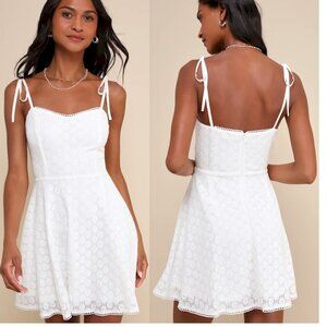 Lulus Definitely Lovable White Crochet Lace Tie-Strap Mini Dress Medium New NWT